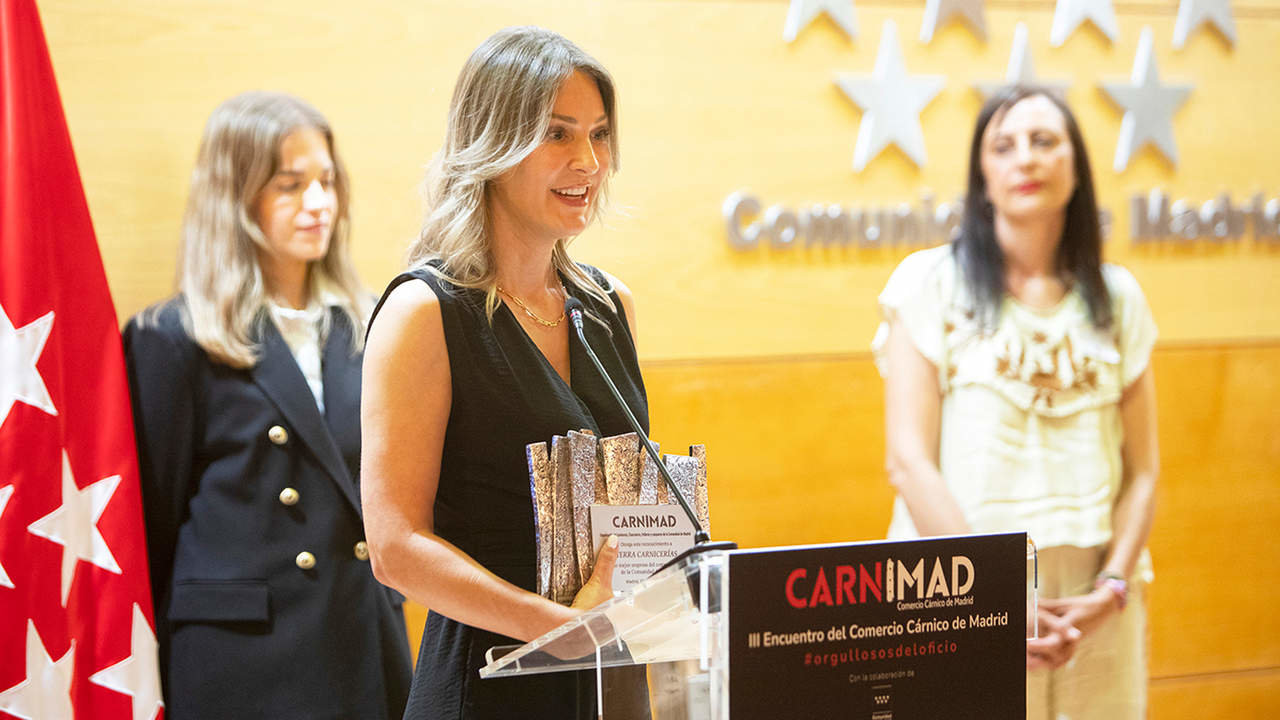 Carnimad elige Terra Carnicerías como Mejor Empresa del Comercio Cárnico de la Comunidad de Madrid 2024.